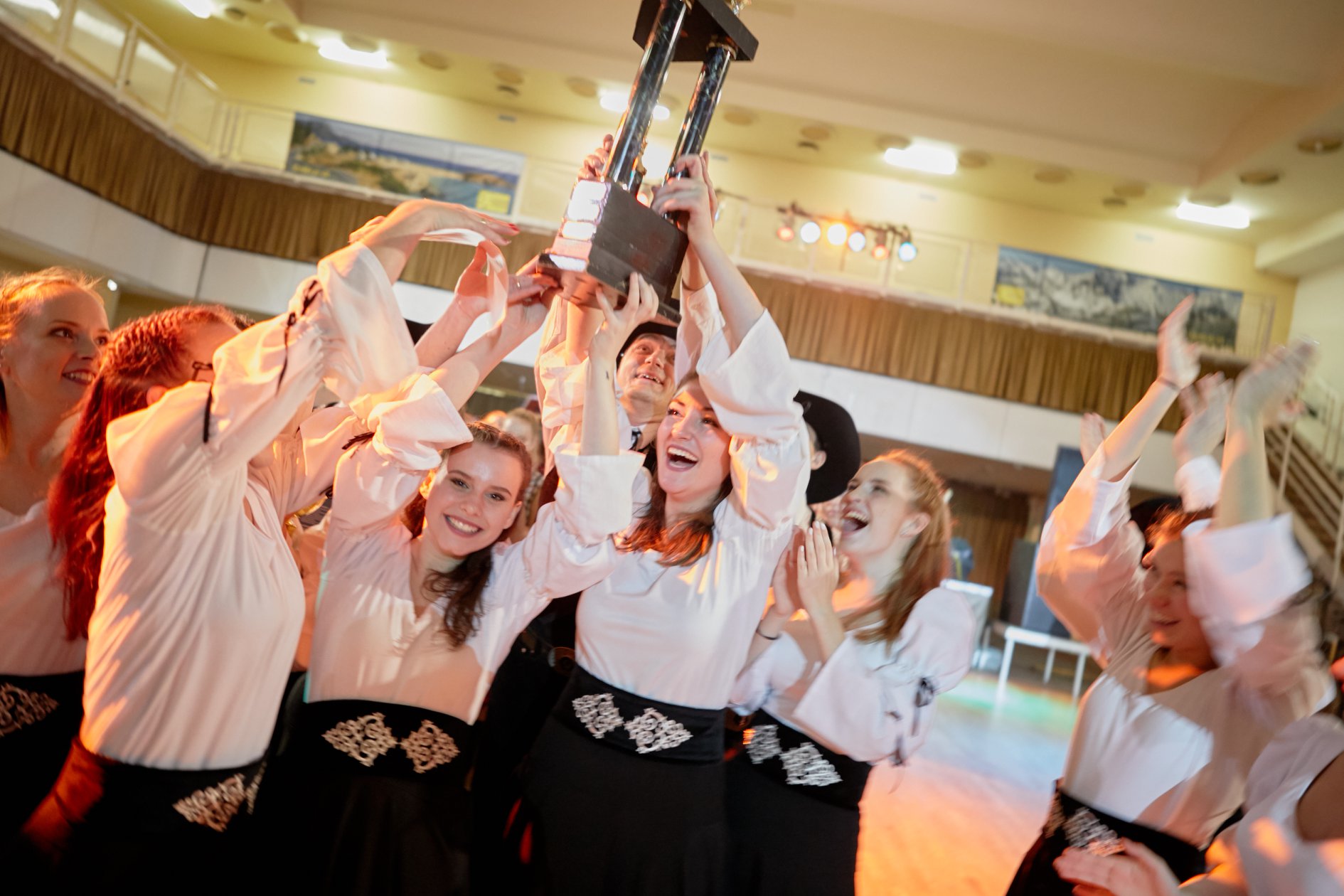 Fotografie z plesu v kongresovém centru Ideon Pardubice